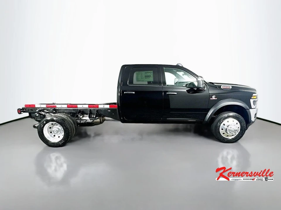 2026 Ram 4500 & 5500 - Image 8 of 21