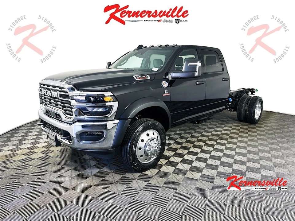 2026 Ram 4500 & 5500 - Image 3 of 21