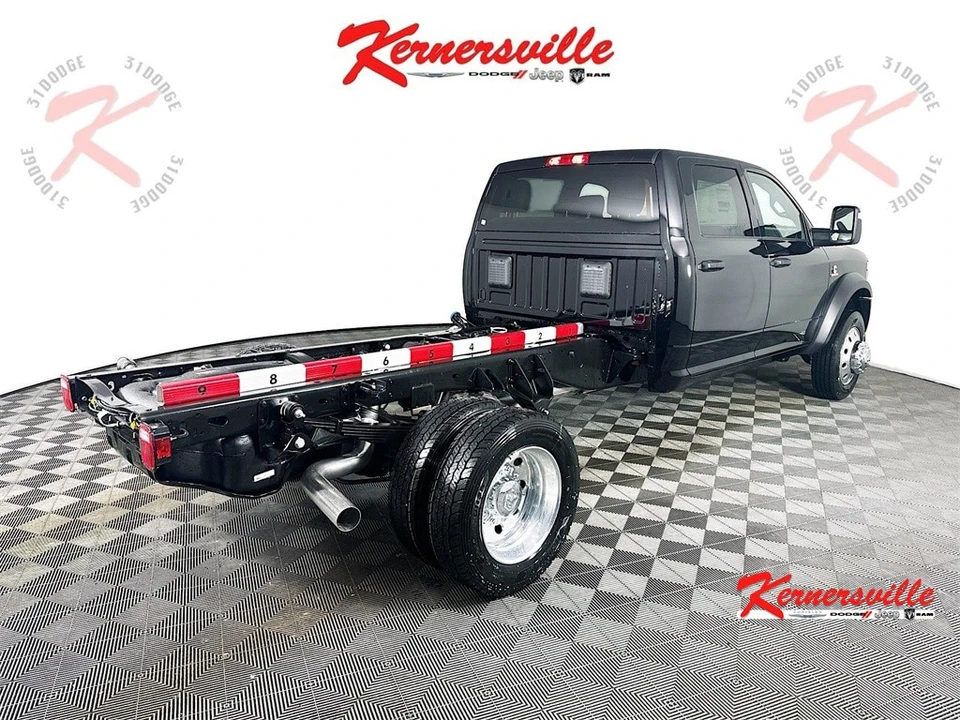 2026 Ram 4500 & 5500 - Image 7 of 20