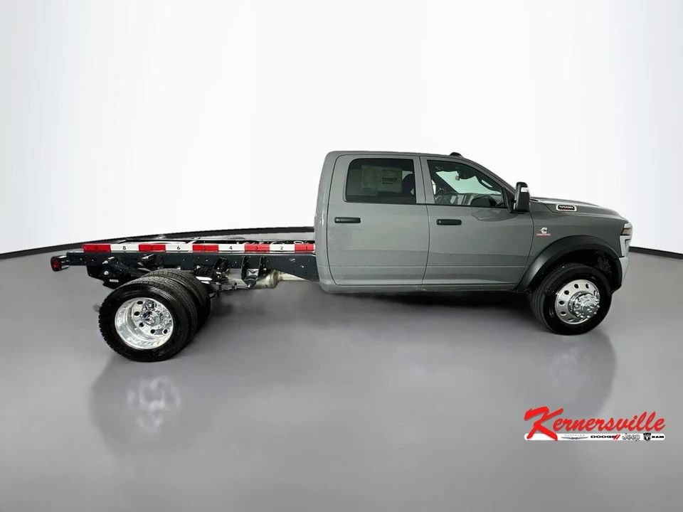 2026 Ram 4500 & 5500 - Image 8 of 20