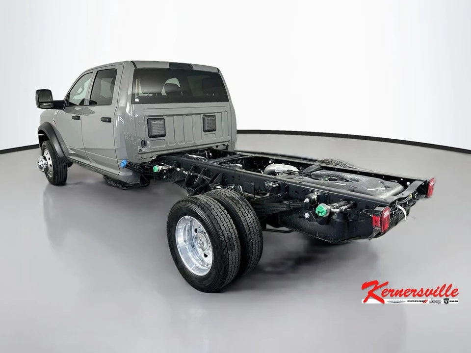 2026 Ram 4500 & 5500 - Image 5 of 20