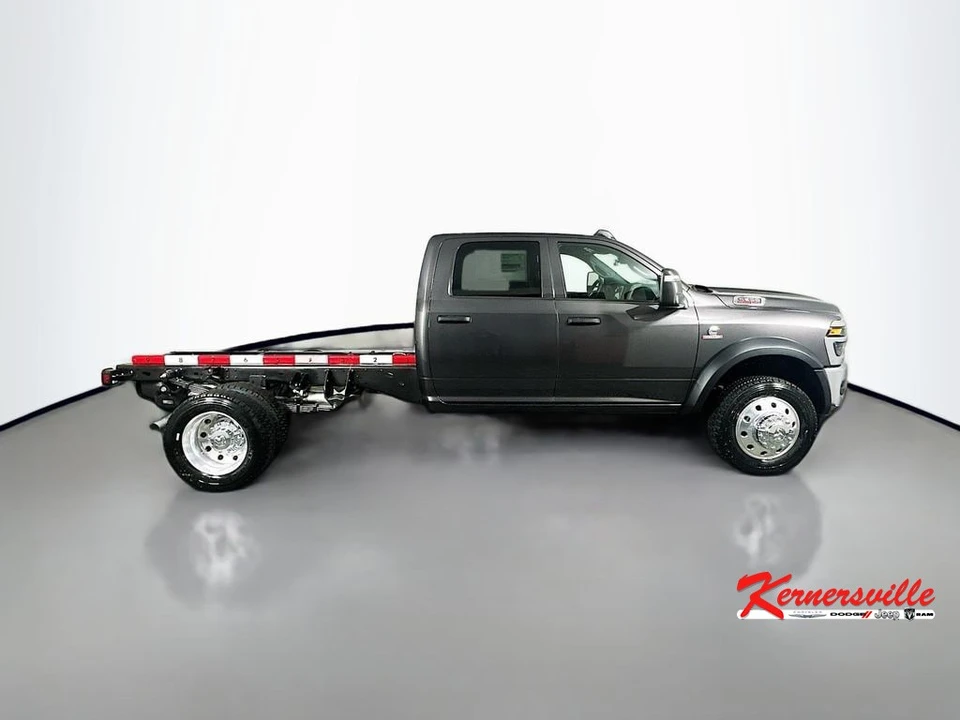 2026 Ram 4500 & 5500 - Image 8 of 21