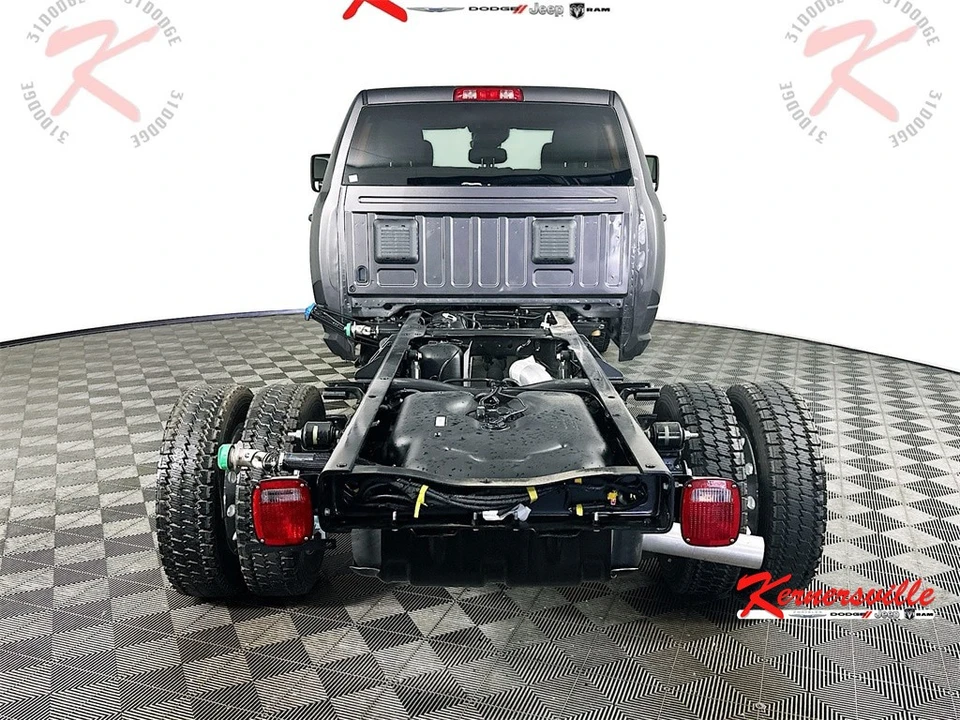 2026 Ram 4500 & 5500 - Image 6 of 12