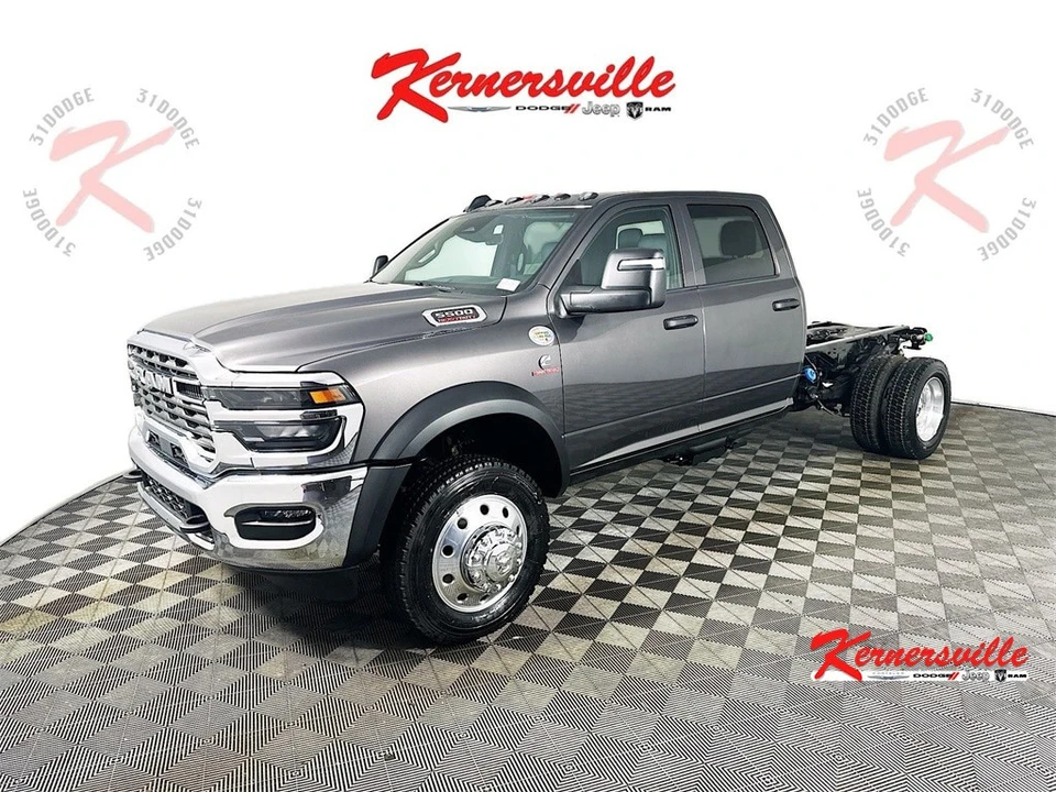 2026 Ram 4500 & 5500 - Image 3 of 12