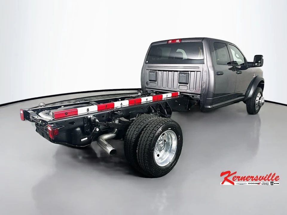 2026 Ram 4500 & 5500 - Image 7 of 20