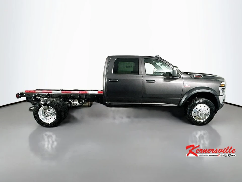 2026 Ram 4500 & 5500 - Image 8 of 21