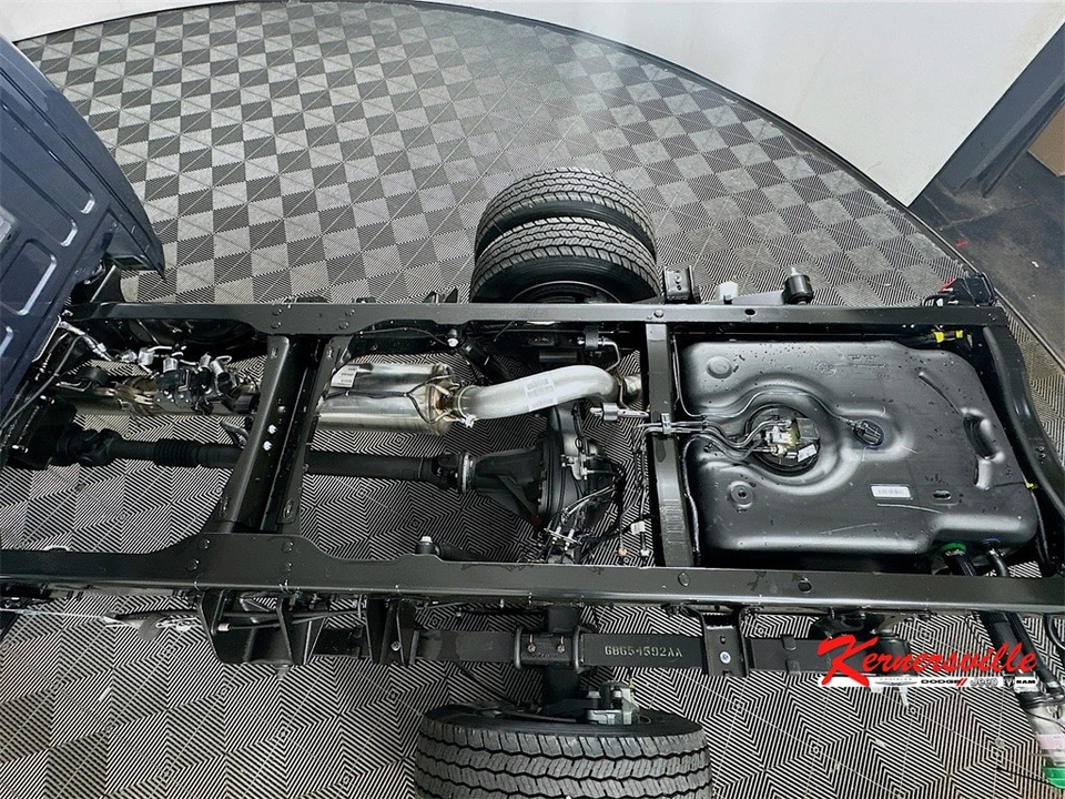 2026 Ram 4500 & 5500 - Image 16 of 21