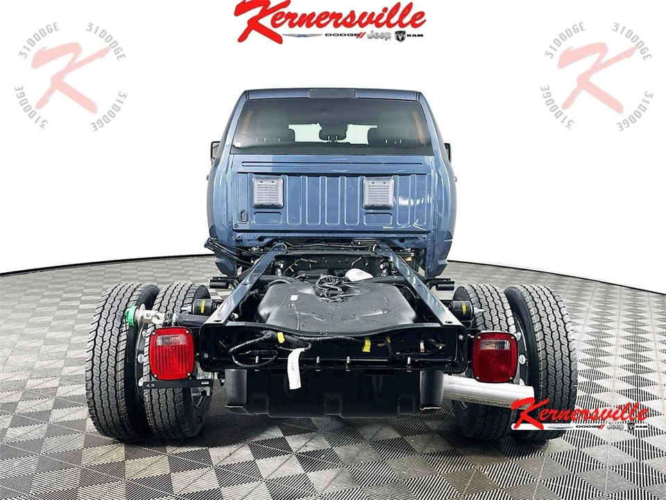 2026 Ram 4500 & 5500 - Image 6 of 21