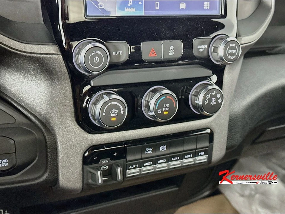 2026 Ram 4500 & 5500 - Image 15 of 20