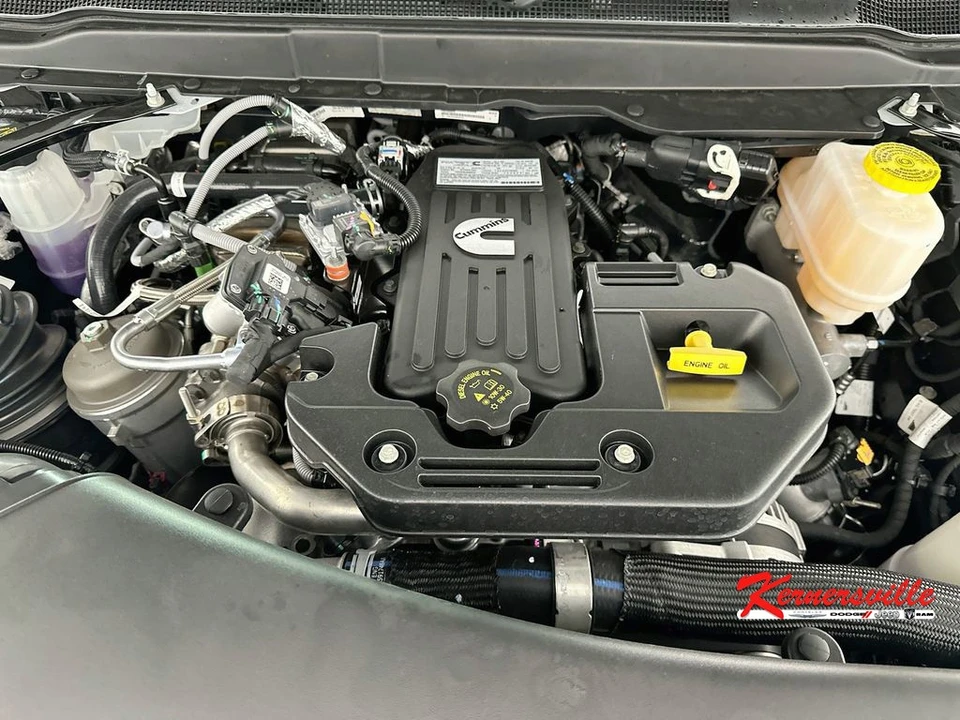 2026 Ram 4500 & 5500 - Image 17 of 20