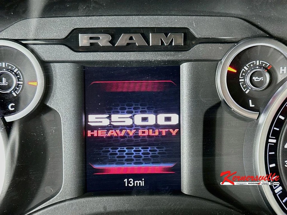 2026 Ram 4500 & 5500 - Image 11 of 20