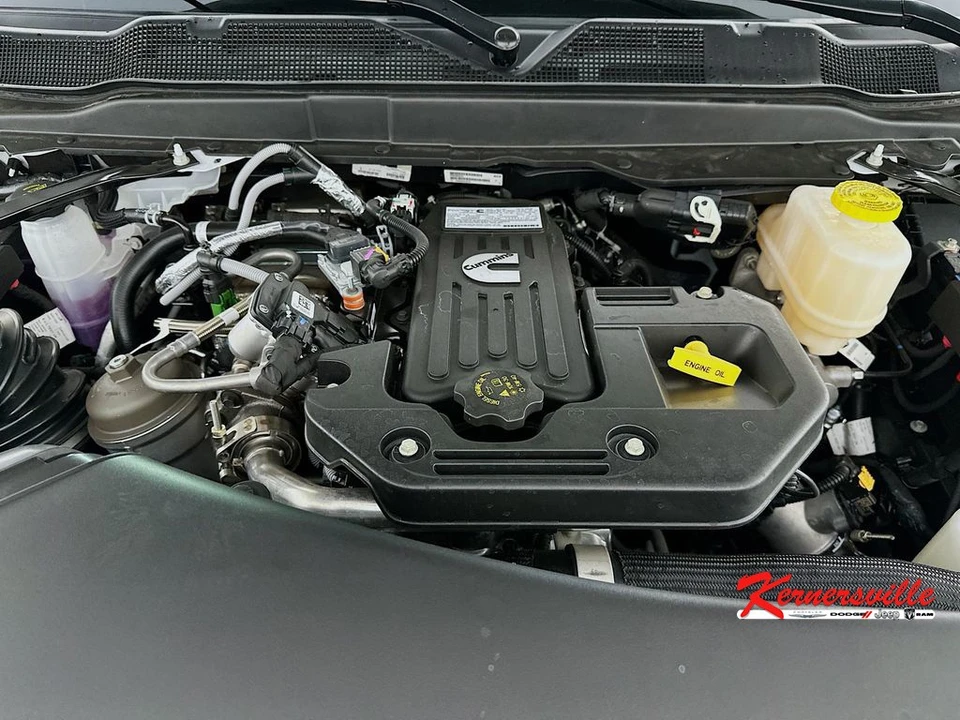 2026 Ram 4500 & 5500 - Image 17 of 20