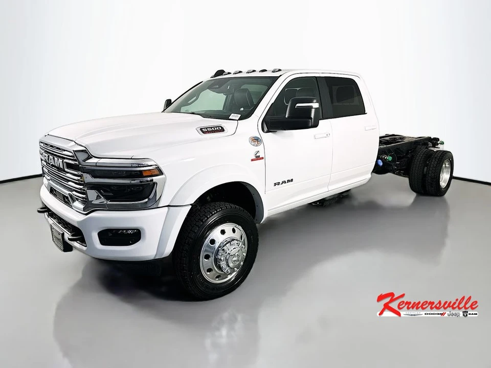 2026 Ram 4500 & 5500 - Image 3 of 20