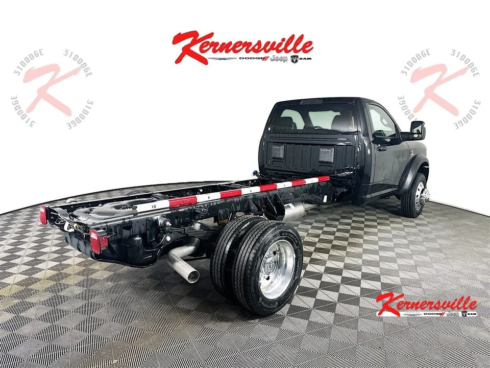 2026 Ram 4500 & 5500 - Image 7 of 12