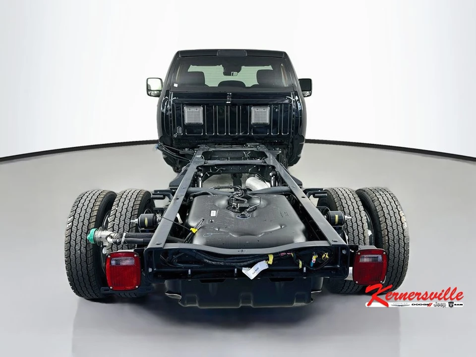 2026 Ram 4500 & 5500 - Image 6 of 20