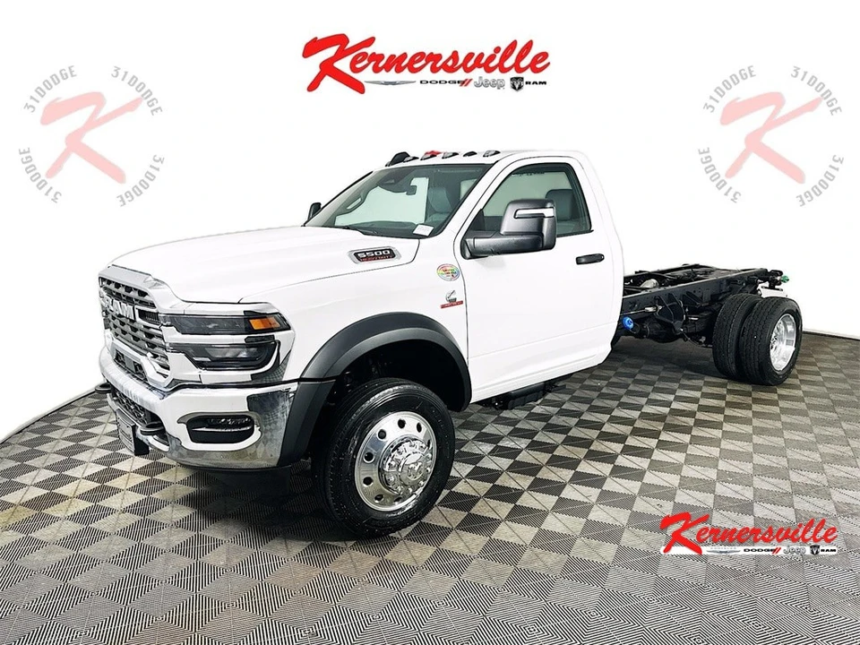 2026 Ram 4500 & 5500 - Image 3 of 21