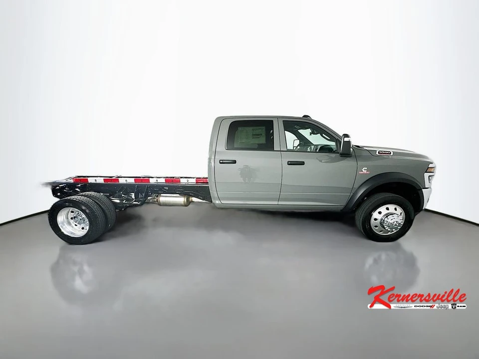 2026 Ram 4500 & 5500 - Image 8 of 20