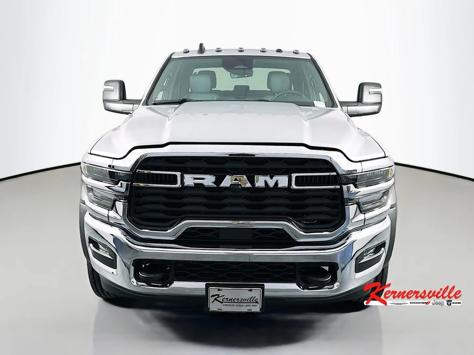 2026 Ram 4500 & 5500 - Image 2 of 21