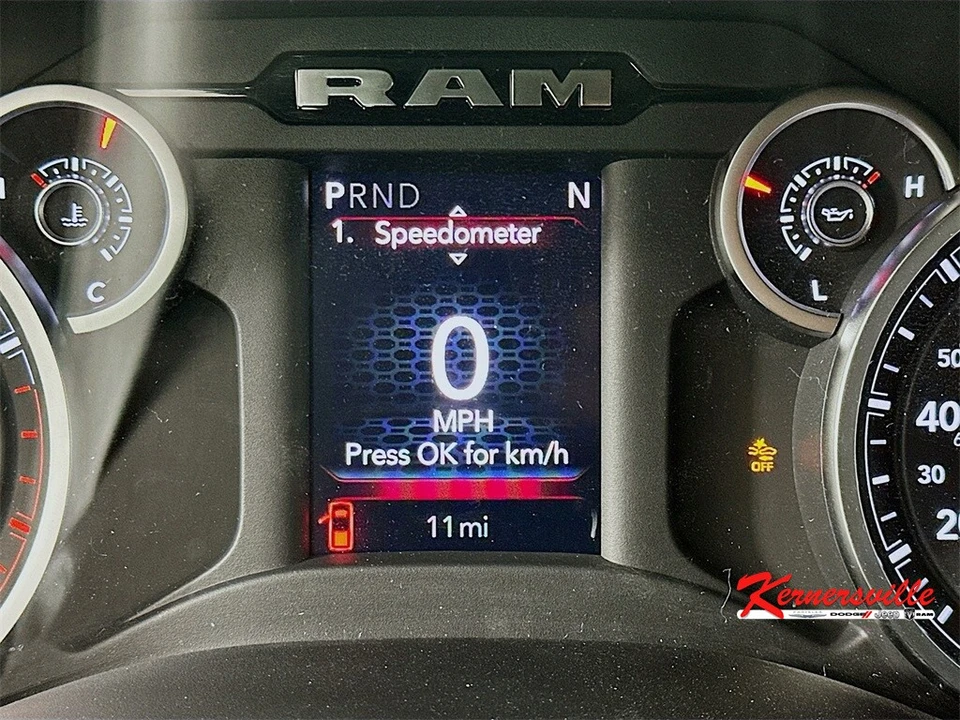 2026 Ram 4500 & 5500 - Image 11 of 18