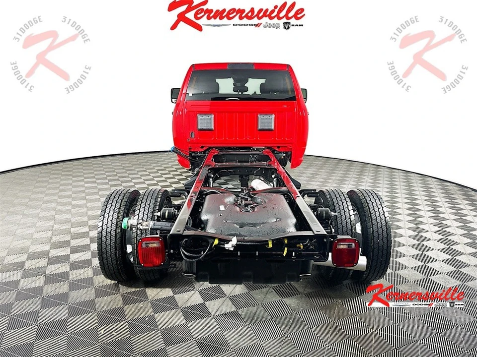2026 Ram 4500 & 5500 - Image 6 of 12