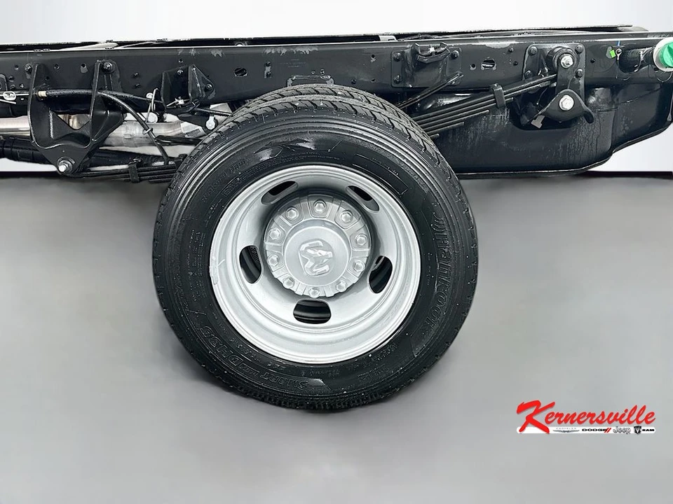 2026 Ram 4500 & 5500 - Image 16 of 20