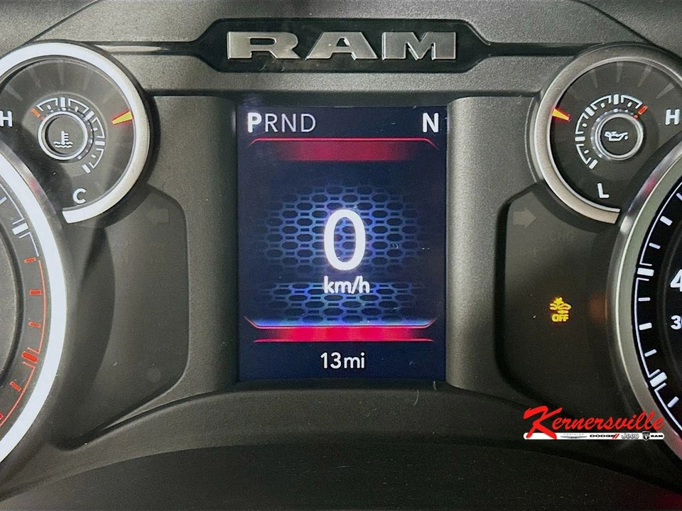 2026 Ram 4500 & 5500 - Image 11 of 20
