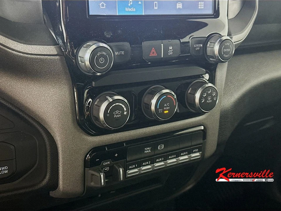 2026 Ram 4500 & 5500 - Image 15 of 20