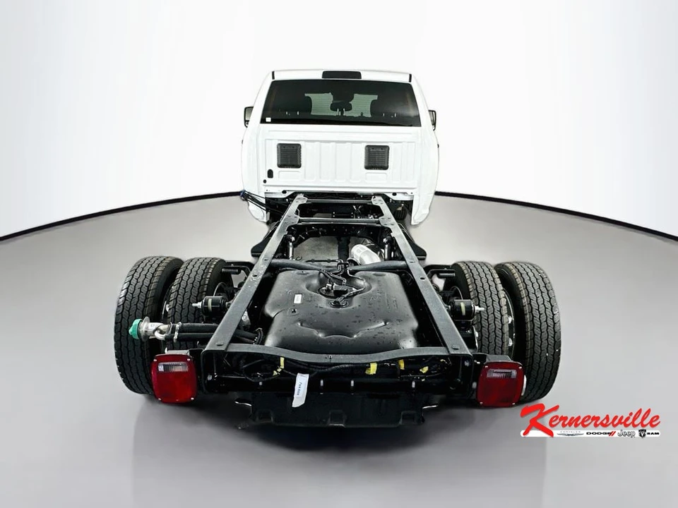2026 Ram 4500 & 5500 - Image 6 of 20