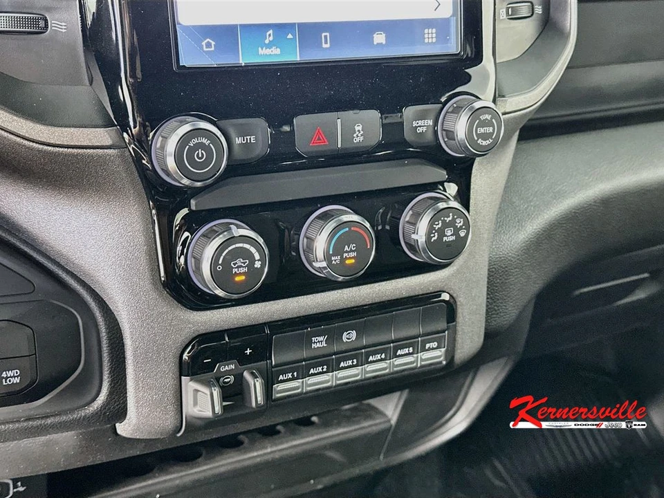2026 Ram 4500 & 5500 - Image 15 of 20