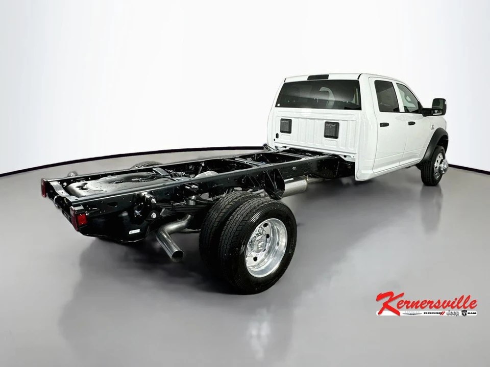 2026 Ram 4500 & 5500 - Image 7 of 20