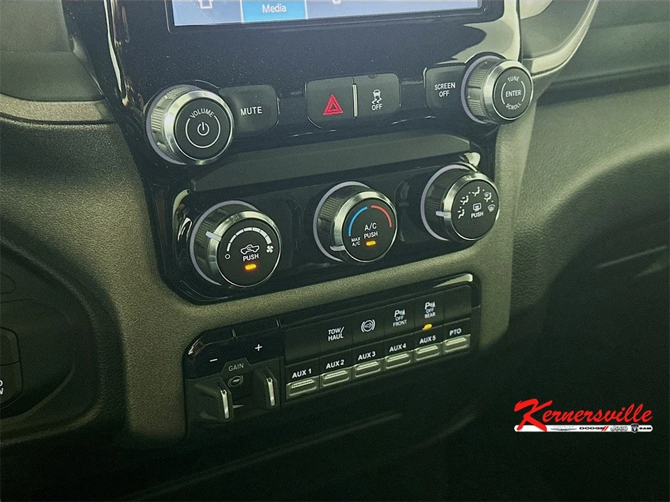 2026 Ram 4500 & 5500 - Image 15 of 21