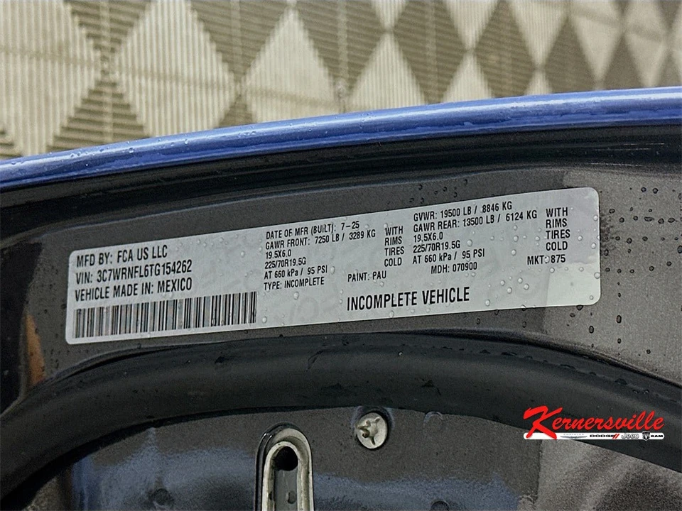 2026 Ram 4500 & 5500 - Image 18 of 21