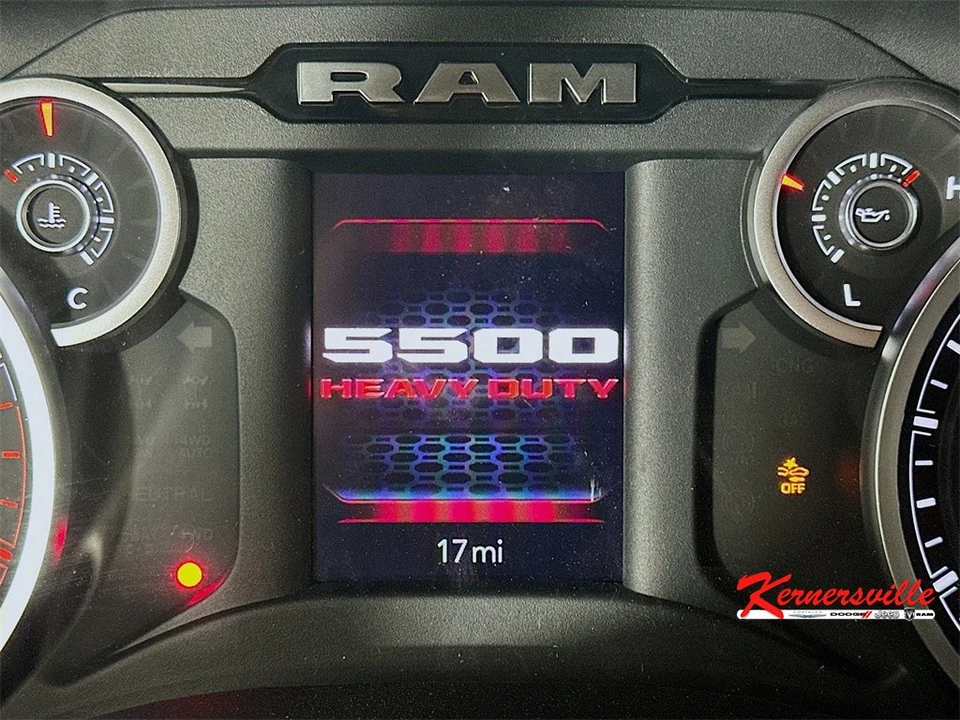 2026 Ram 4500 & 5500 - Image 11 of 21