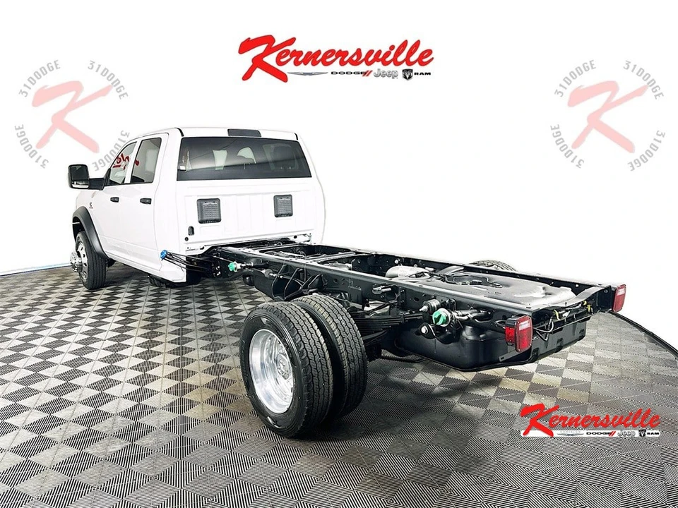2026 Ram 4500 & 5500 - Image 5 of 20