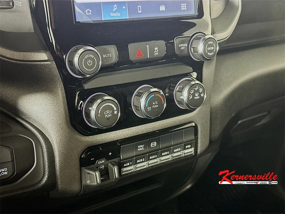 2026 Ram 4500 & 5500 - Image 15 of 21