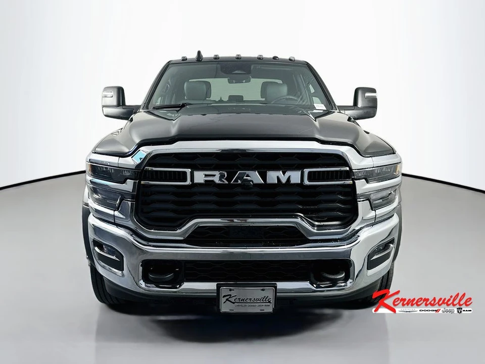 2026 Ram 4500 & 5500 - Image 2 of 20