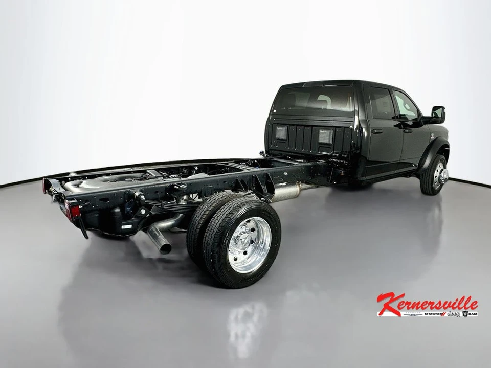 2026 Ram 4500 & 5500 - Image 7 of 20