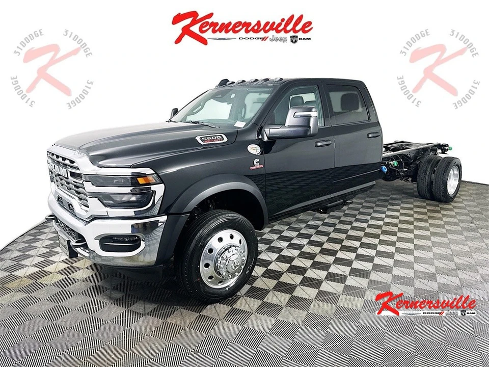 2026 Ram 4500 & 5500 - Image 3 of 20