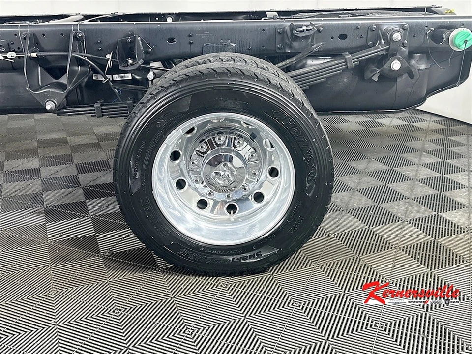2026 Ram 4500 & 5500 - Image 16 of 20