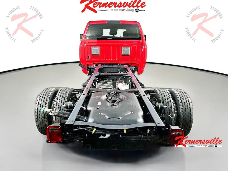 2026 Ram 4500 & 5500 - Image 7 of 21