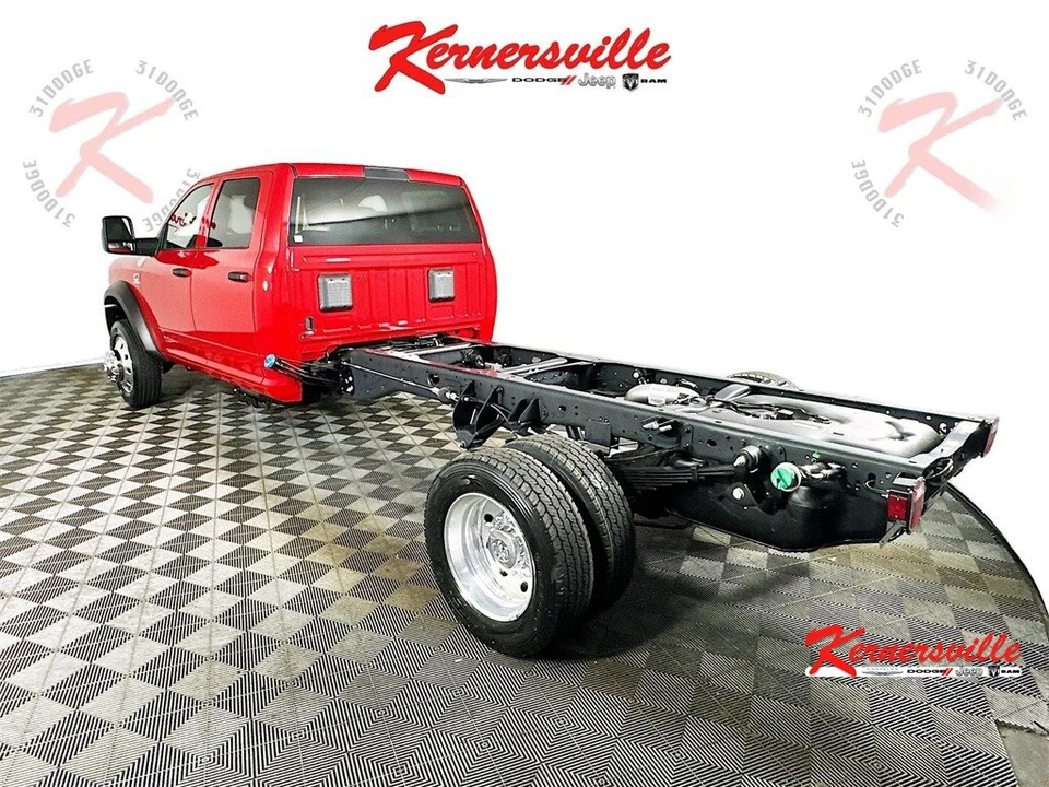 2026 Ram 4500 & 5500 - Image 5 of 12