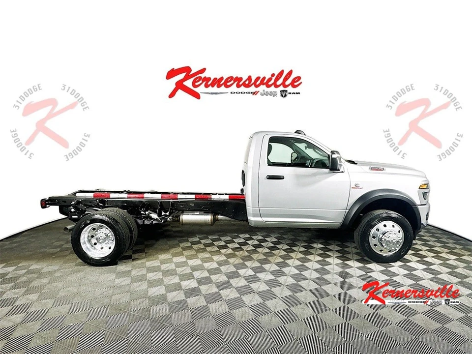2026 Ram 4500 & 5500 - Image 8 of 20