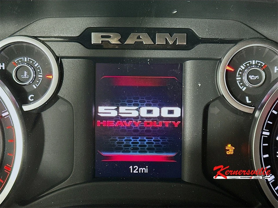 2026 Ram 4500 & 5500 - Image 11 of 12