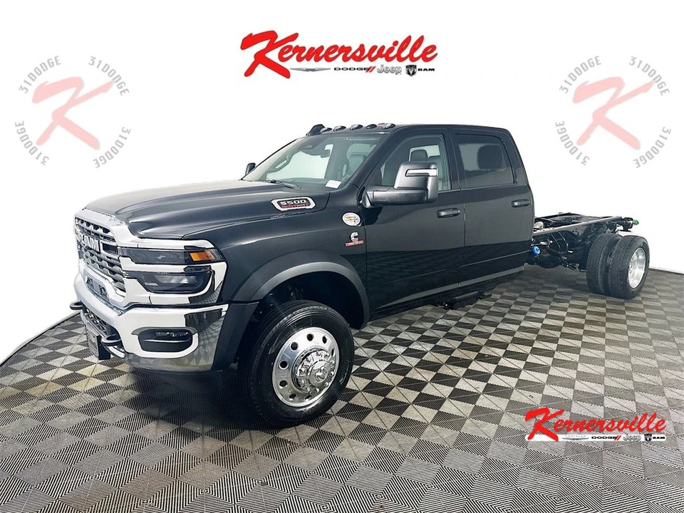 2026 Ram 4500 & 5500 - Image 3 of 12