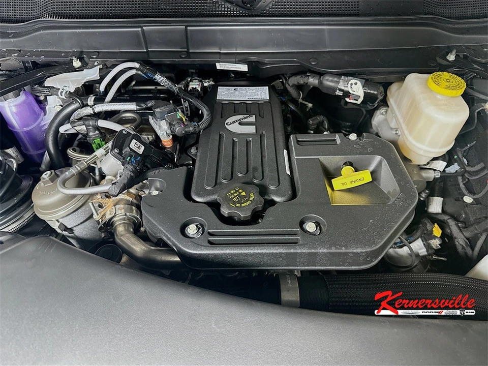 2026 Ram 4500 & 5500 - Image 17 of 20