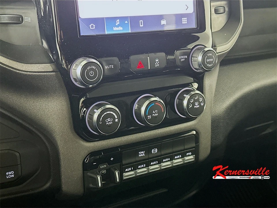 2026 Ram 4500 & 5500 - Image 15 of 20