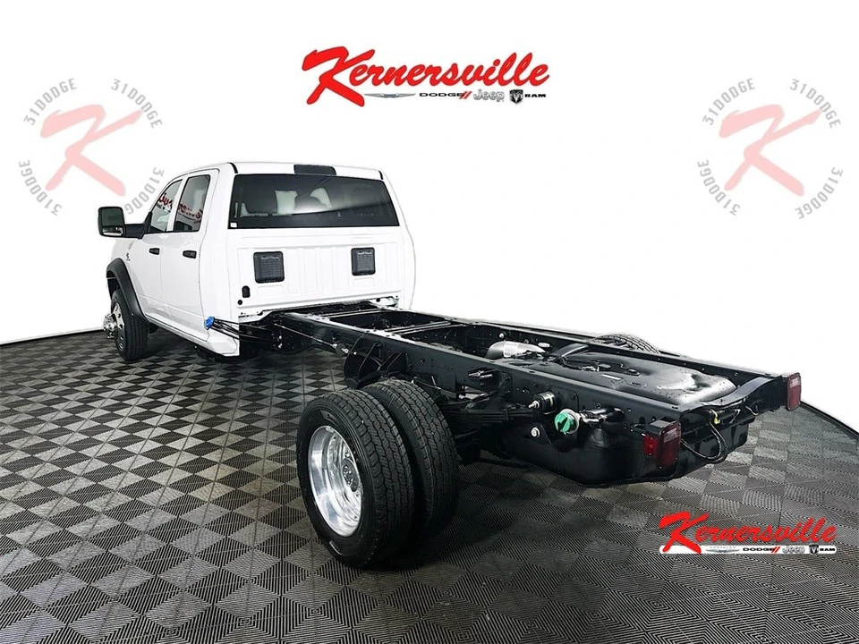 2026 Ram 4500 & 5500 - Image 5 of 20