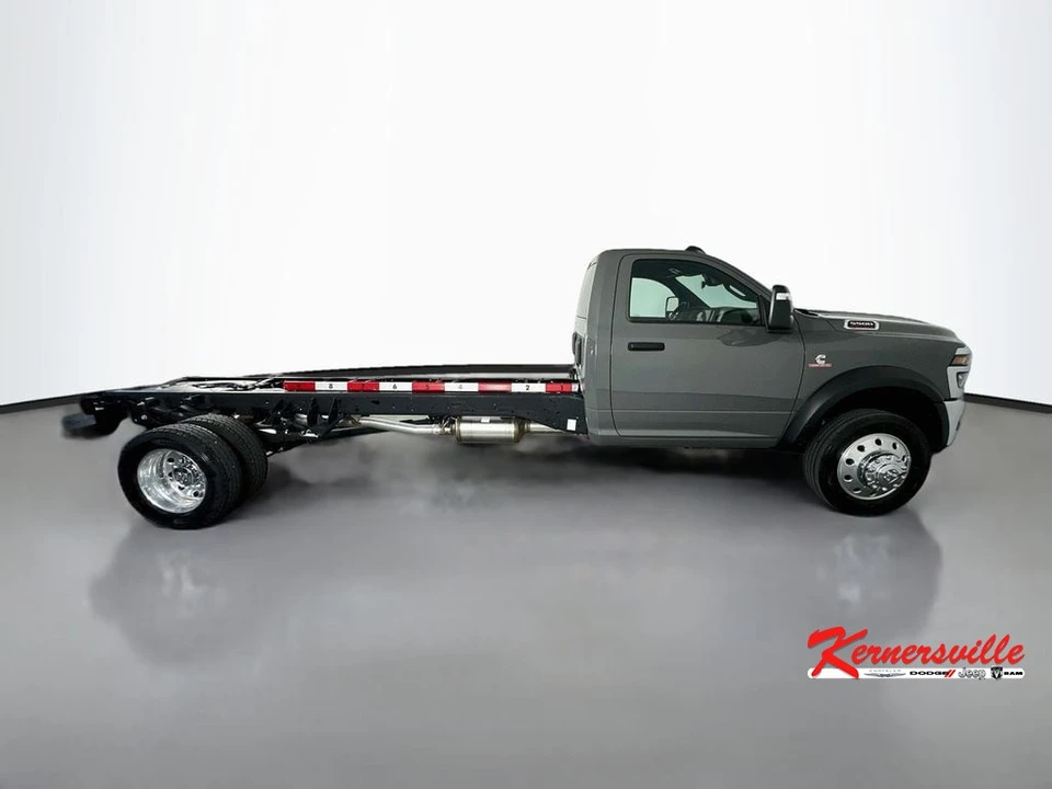 2026 Ram 4500 & 5500 - Image 8 of 21