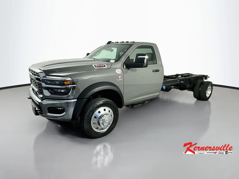 2026 Ram 4500 & 5500 - Image 3 of 21