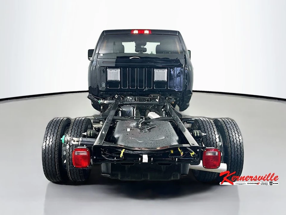 2026 Ram 4500 & 5500 - Image 6 of 21